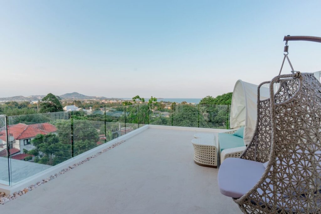 Villa Solaya – 3BR central located seaview villa